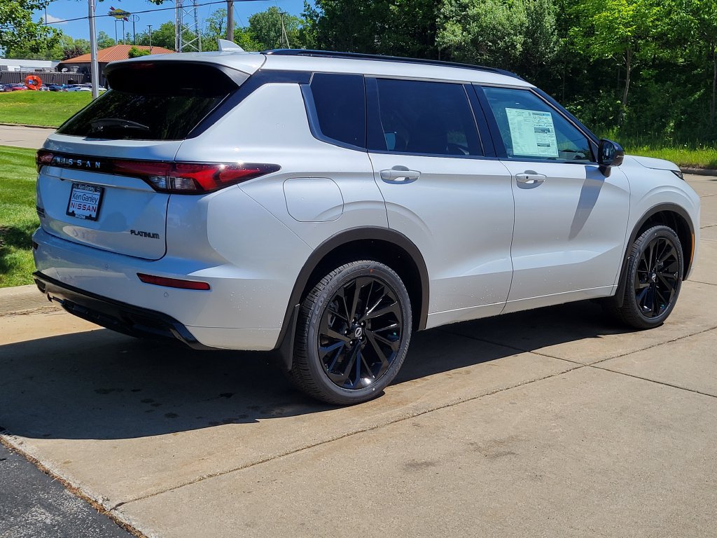 New 2026 Nissan Rogue SL AWD/4WD image 3