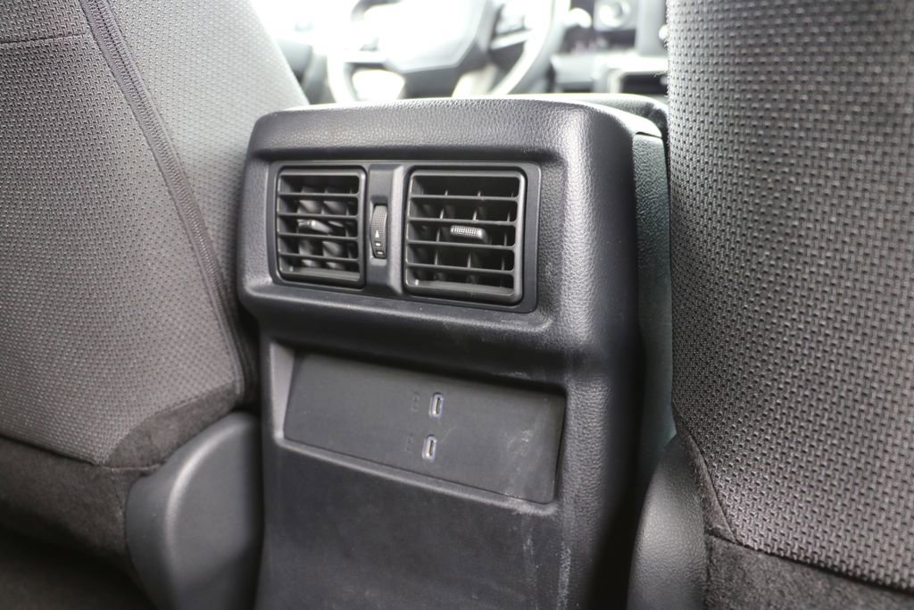 Used 2025 Toyota 4Runner SR5 AWD/4WD image 27