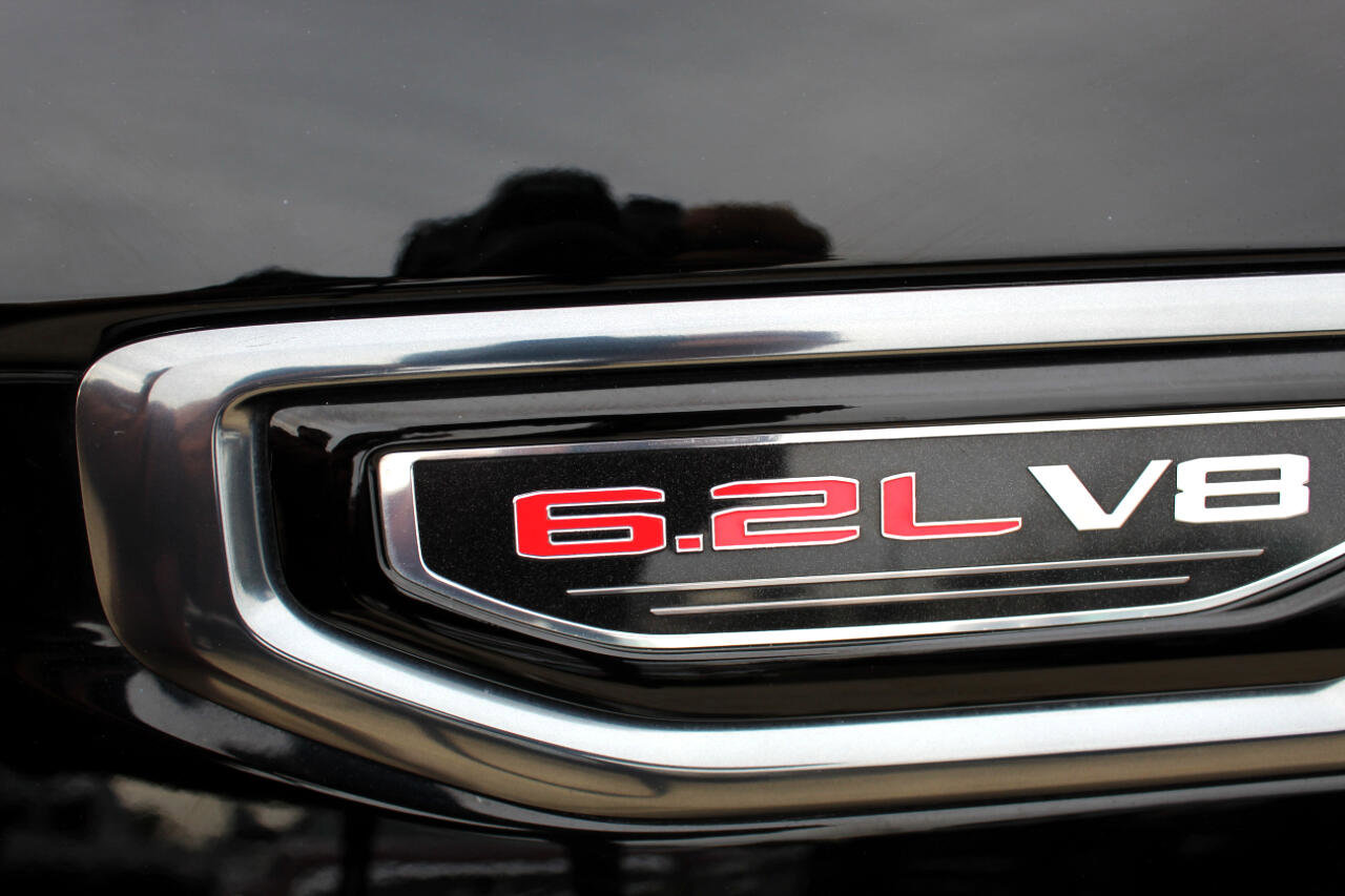 Used 2020 GMC Sierra 1500 AT4 w/ AT4 Premium Package image 3