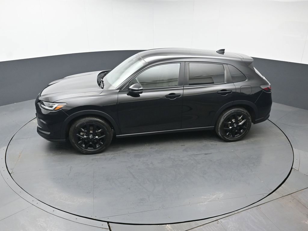 Used 2025 Honda HR-V Sport image 32