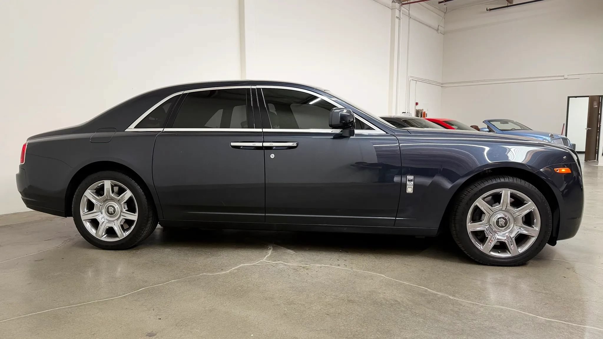 Used 2011 Rolls-Royce Ghost RWD image 4