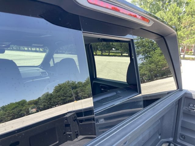 Used 2025 Honda Ridgeline Black Edition image 18