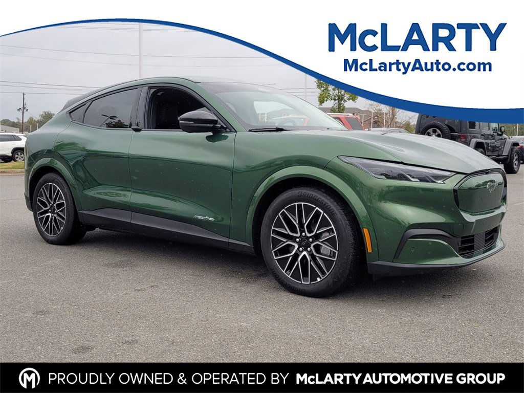 Used 2025 Ford Mustang Mach-E Premium image 1