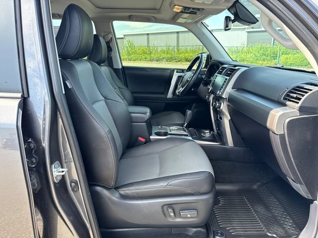 Used 2023 Toyota 4Runner SR5 Premium w/ Moonroof Package AWD/4WD image 10