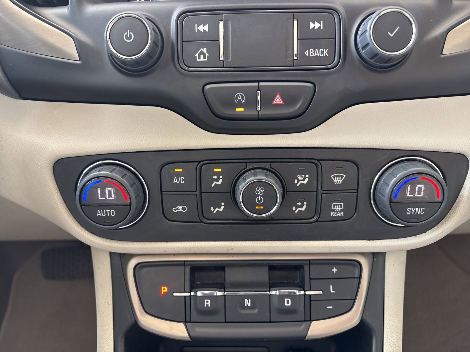 Used 2022 GMC Terrain Denali AWD/4WD image 26