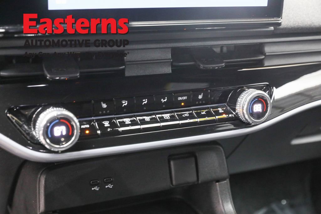 Used 2024 Honda Prologue EX image 19