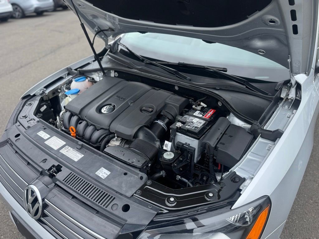 Used 2013 Volkswagen Passat 2.5 SE FWD image 16