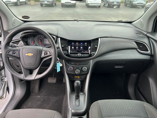 Certified 2021 Chevrolet Trax LS w/ Tint and Cruise Package AWD/4WD image 12