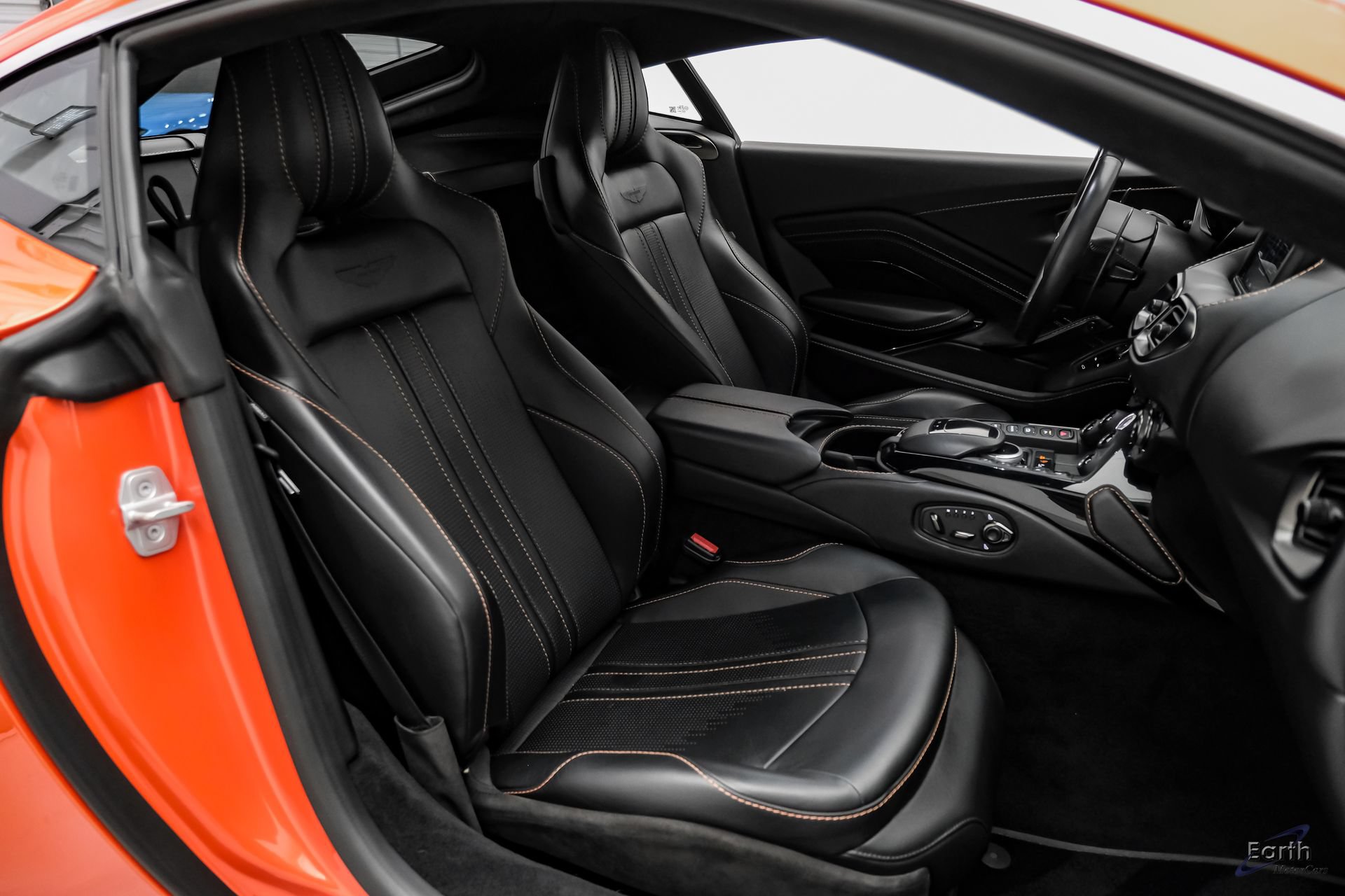 Used 2020 Aston Martin V8 Vantage Coupe RWD image 55