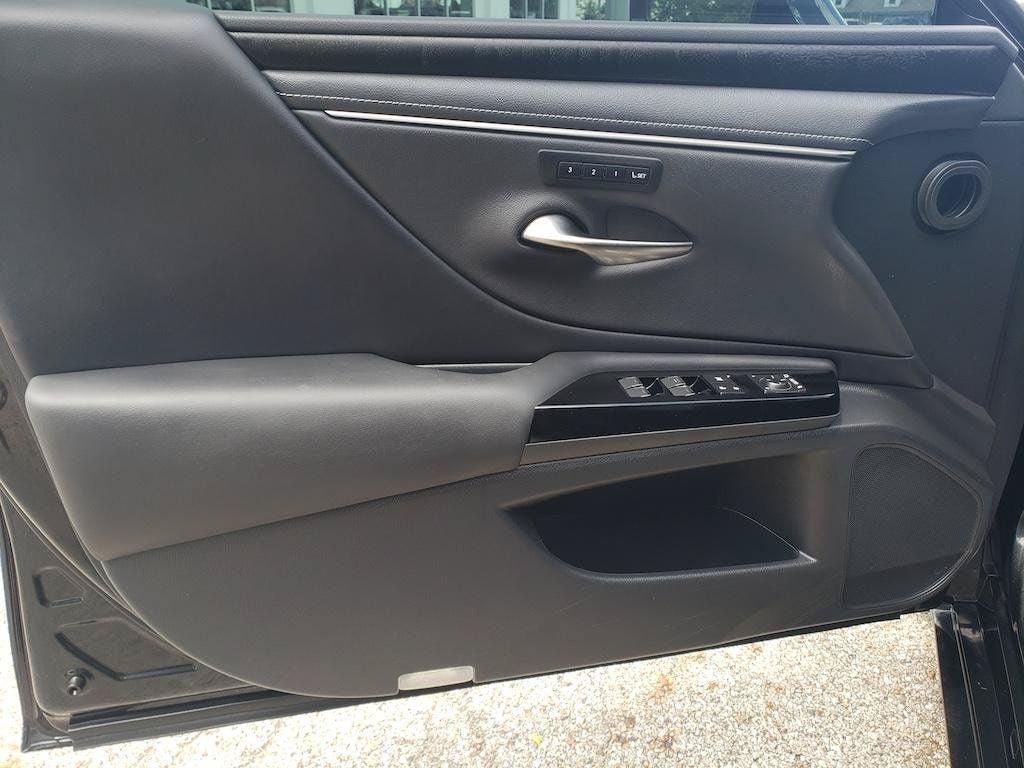 Used 2023 Lexus ES 350 w/ Premium Package FWD image 18