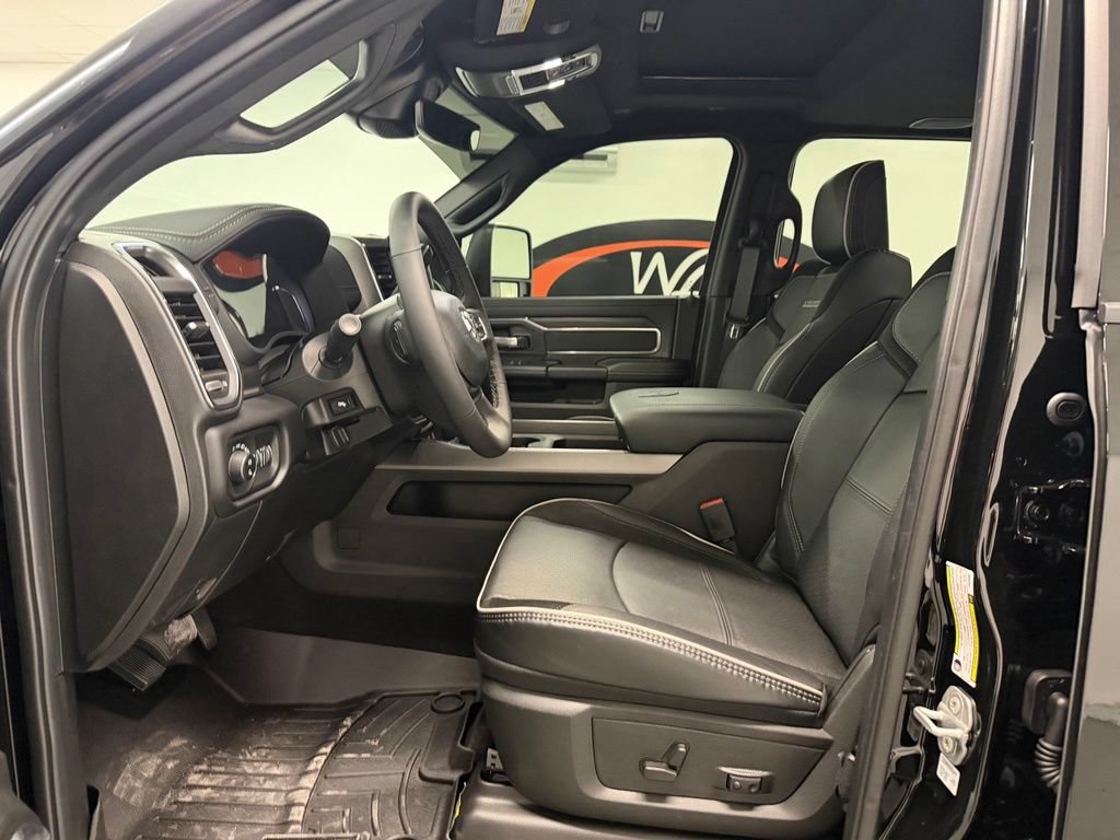 Used 2026 RAM 2500 Laramie w/ Sport Appearance Package AWD/4WD image 9
