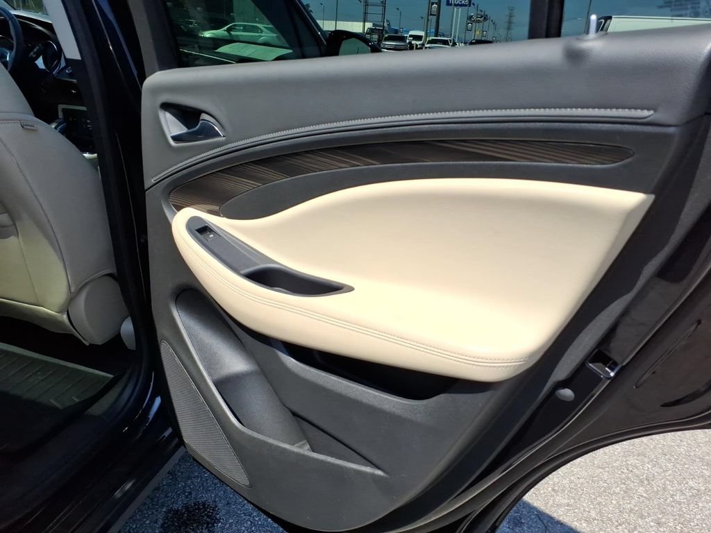 Used 2020 Buick Envision Essence w/ Experience Buick Package FWD image 13