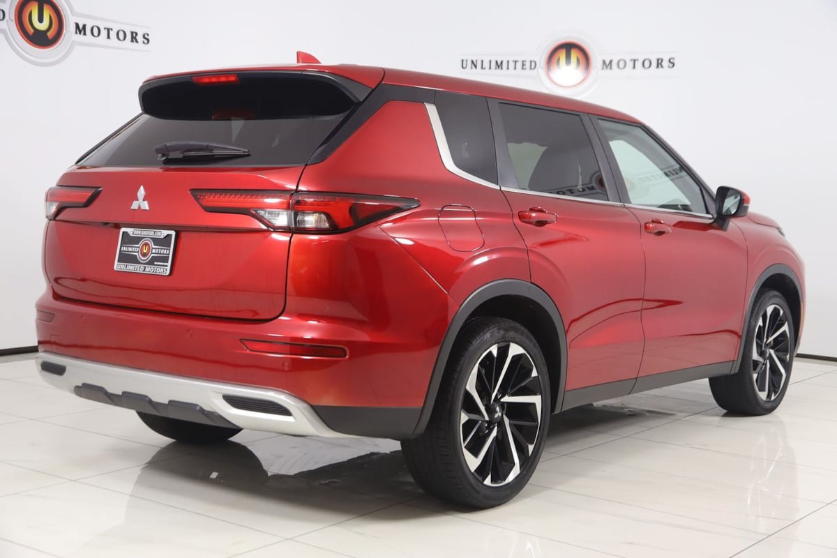 Used 2024 Mitsubishi Outlander Ralliart AWD/4WD image 3