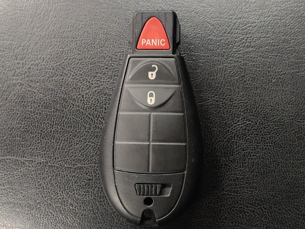 Used 2021 Jeep Cherokee Latitude FWD image 32