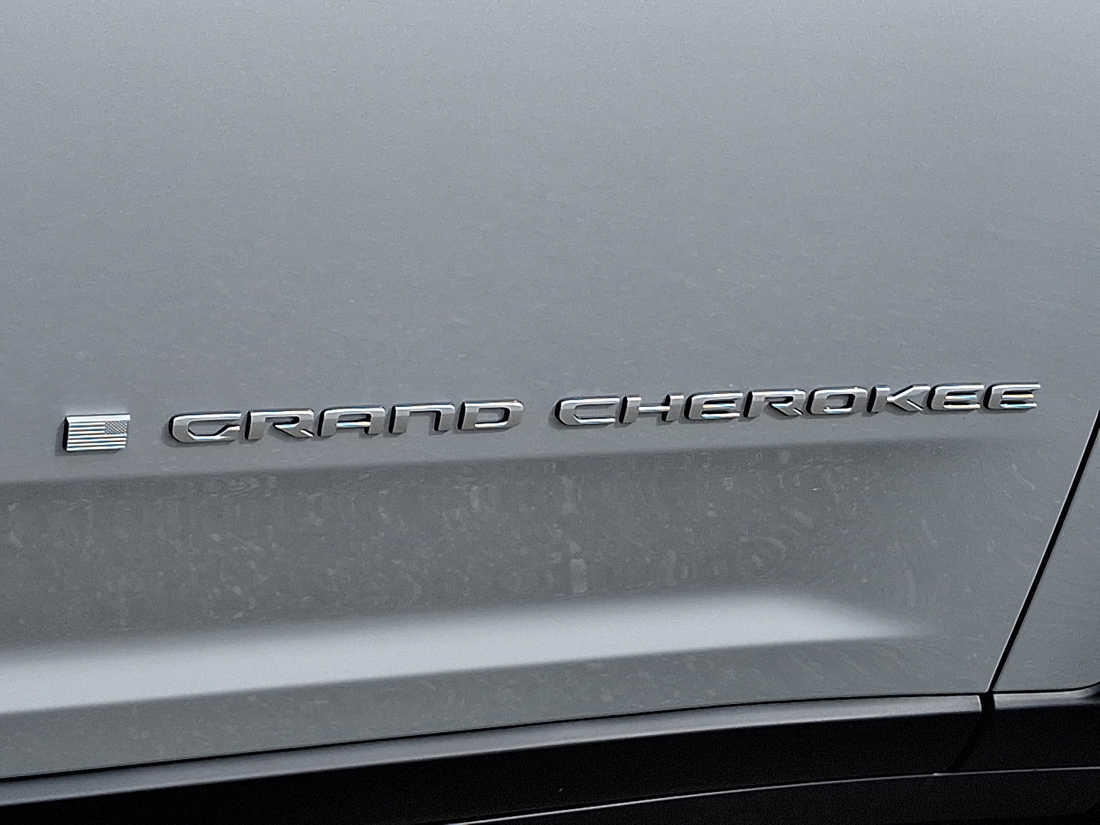 New 2025 Jeep Grand Cherokee Laredo X w/ Luxury Tech Group I image 14