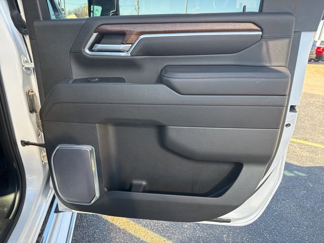Used 2024 Chevrolet Silverado 2500 High Country w/ High Country Premium Package image 13