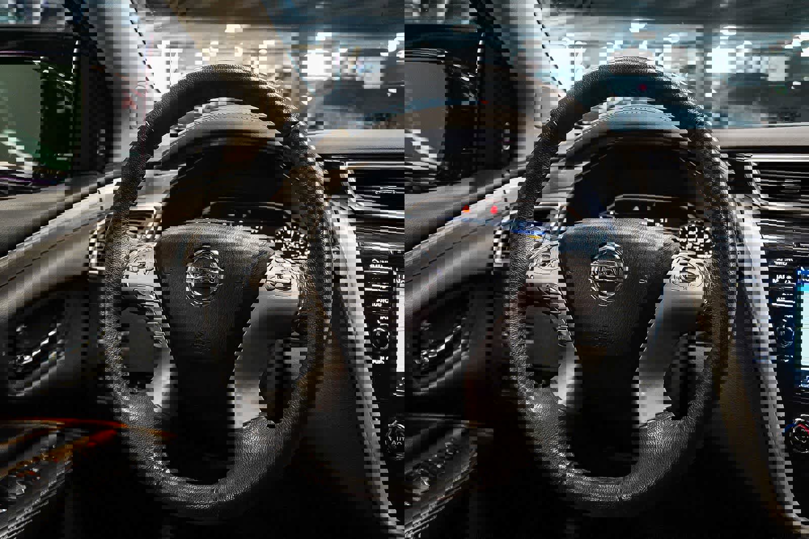 Used 2015 Nissan Murano Platinum w/ Cargo Package image 14