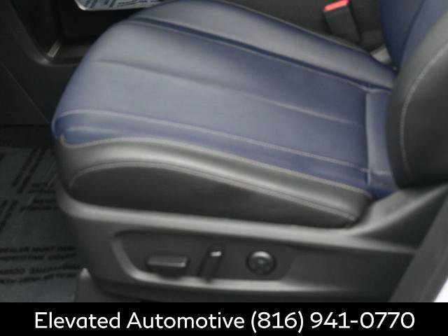 Certified 2026 INFINITI QX60 Sport w/ Dark Cargo Package AWD/4WD image 18