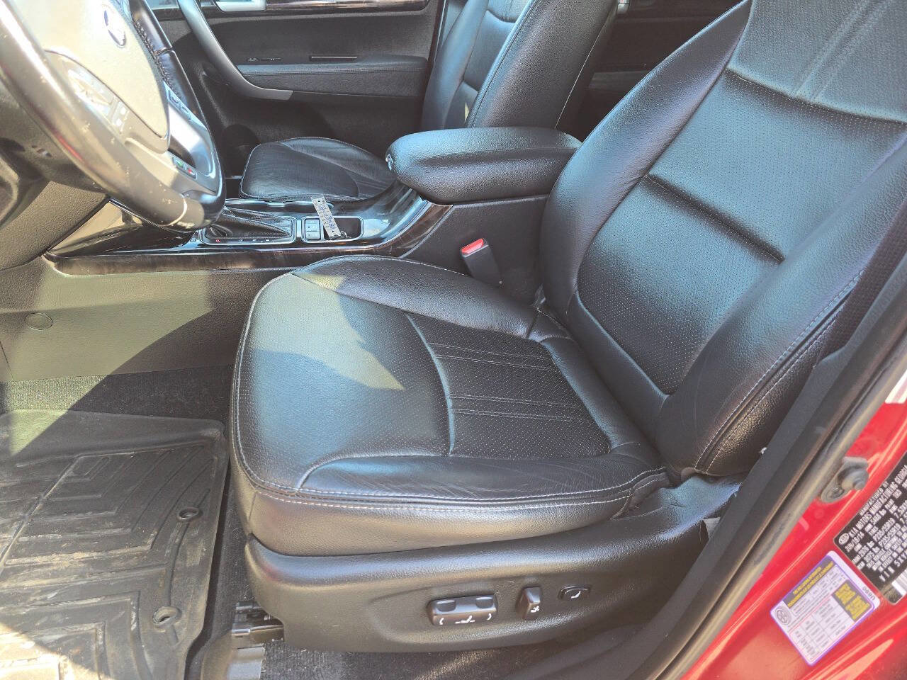 Used 2015 Kia Sorento SX image 33