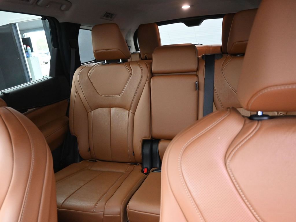 Used 2023 INFINITI QX60 Sensory w/ Vision Package image 14