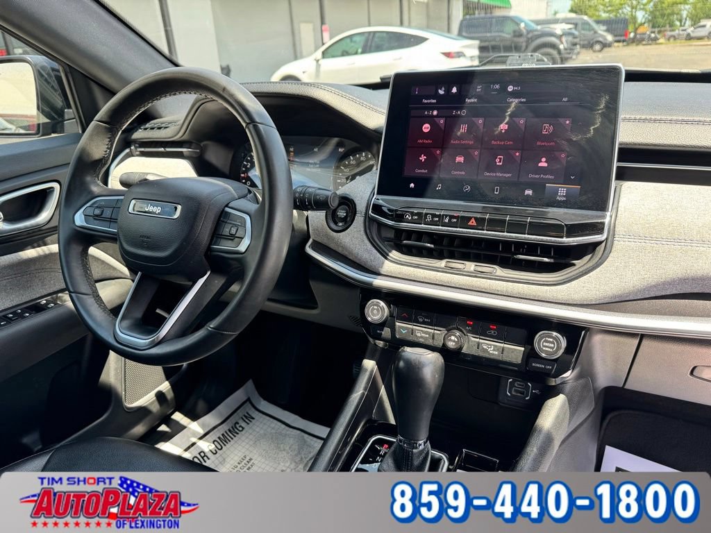 Used 2024 Jeep Compass Latitude AWD/4WD image 49