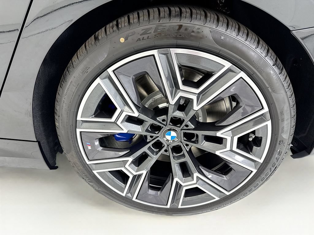 New 2027 BMW 550e xDrive AWD/4WD image 30