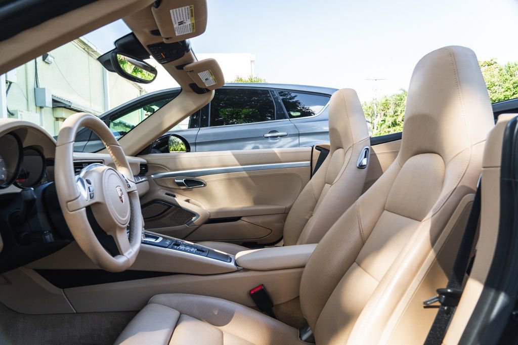 Used 2012 Porsche 911 Carrera S image 15