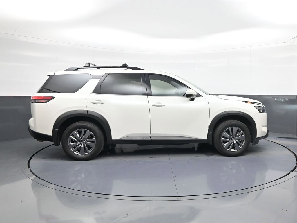 Used 2024 Nissan Pathfinder SV w/ Cargo Package FWD image 8