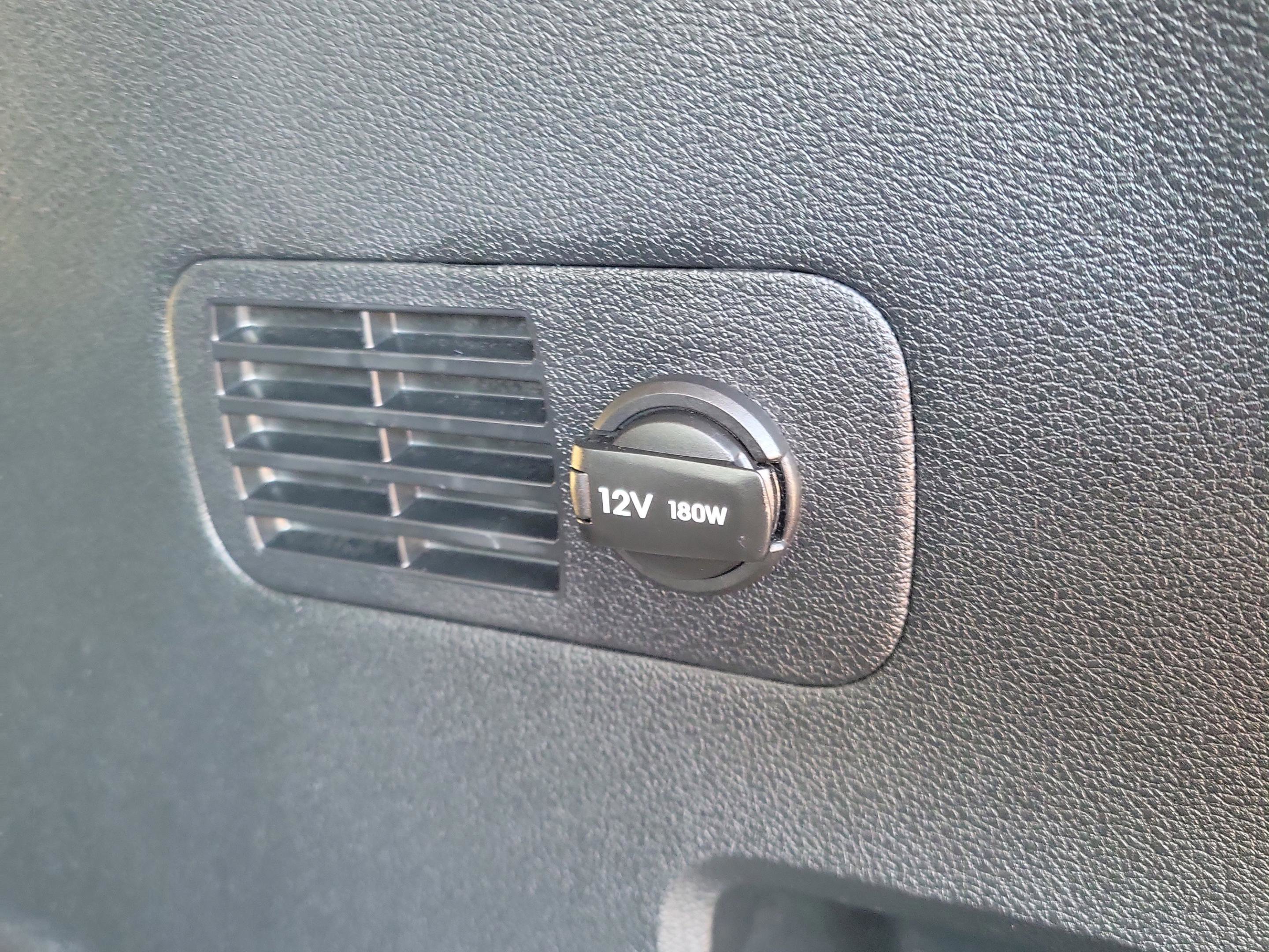 Certified 2023 Hyundai Santa Fe SEL image 8