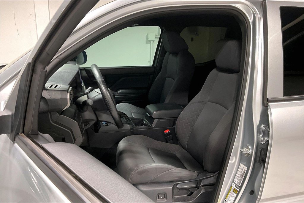 Used 2025 Toyota Tacoma SR RWD image 31
