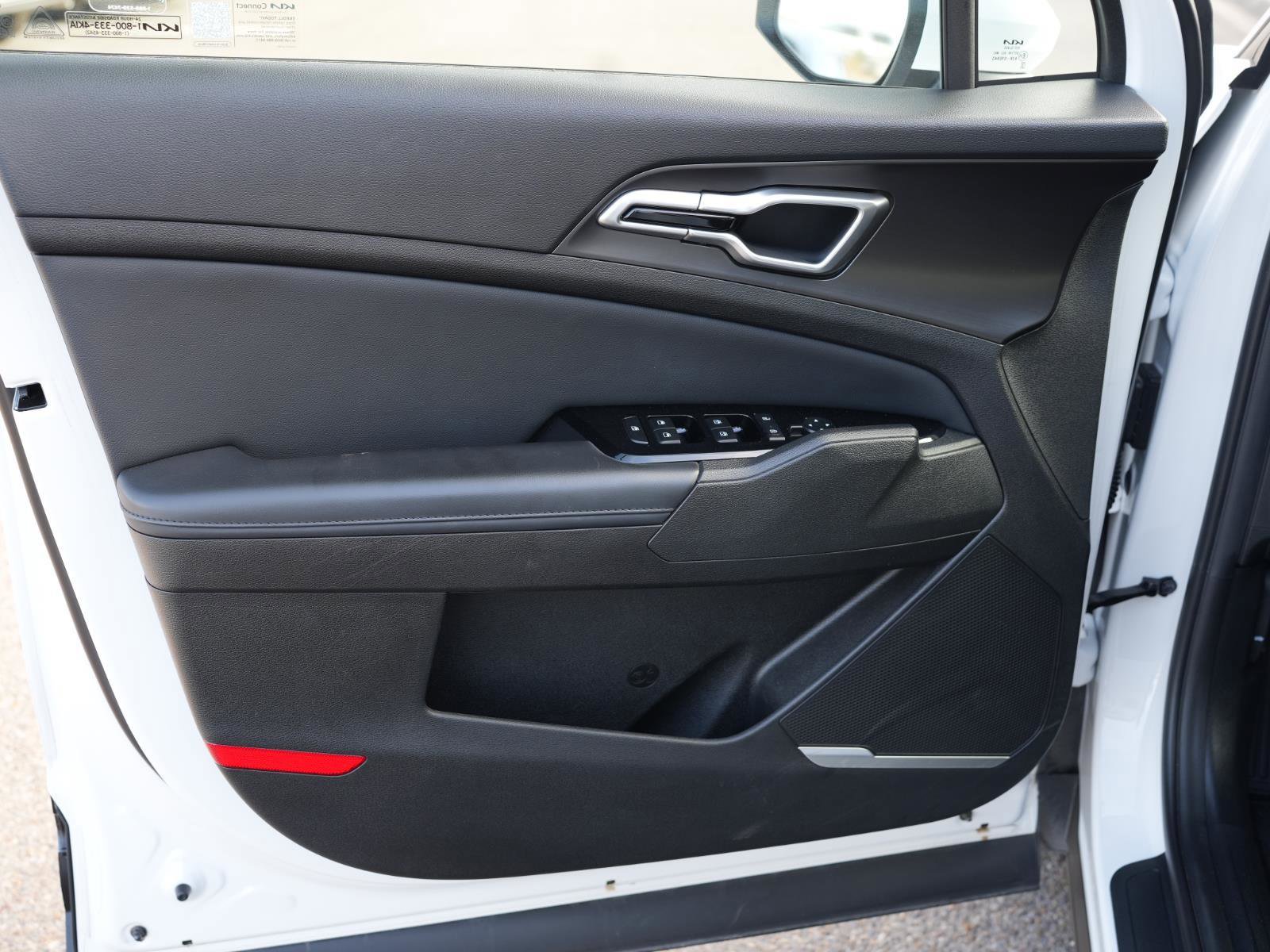 Used 2023 Kia Sportage EX image 13