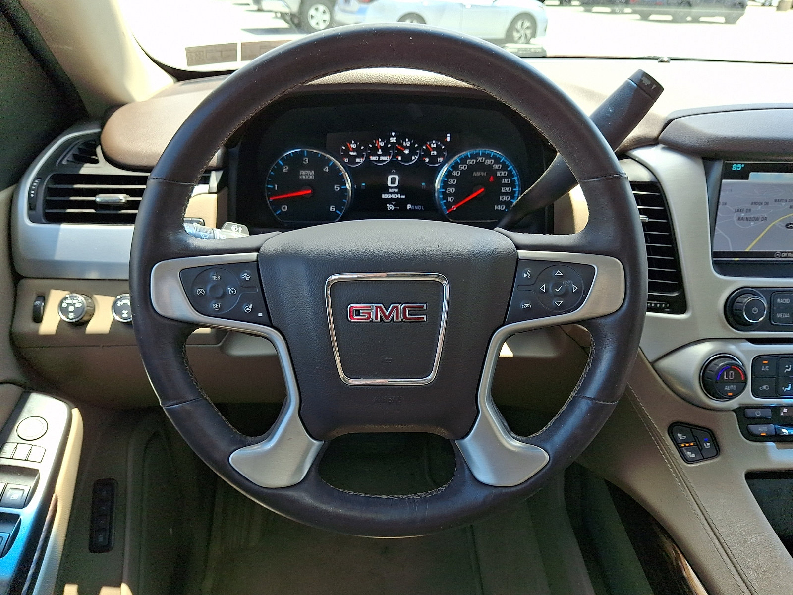 Used 2017 GMC Yukon SLT w/ Premium Edition AWD/4WD image 23