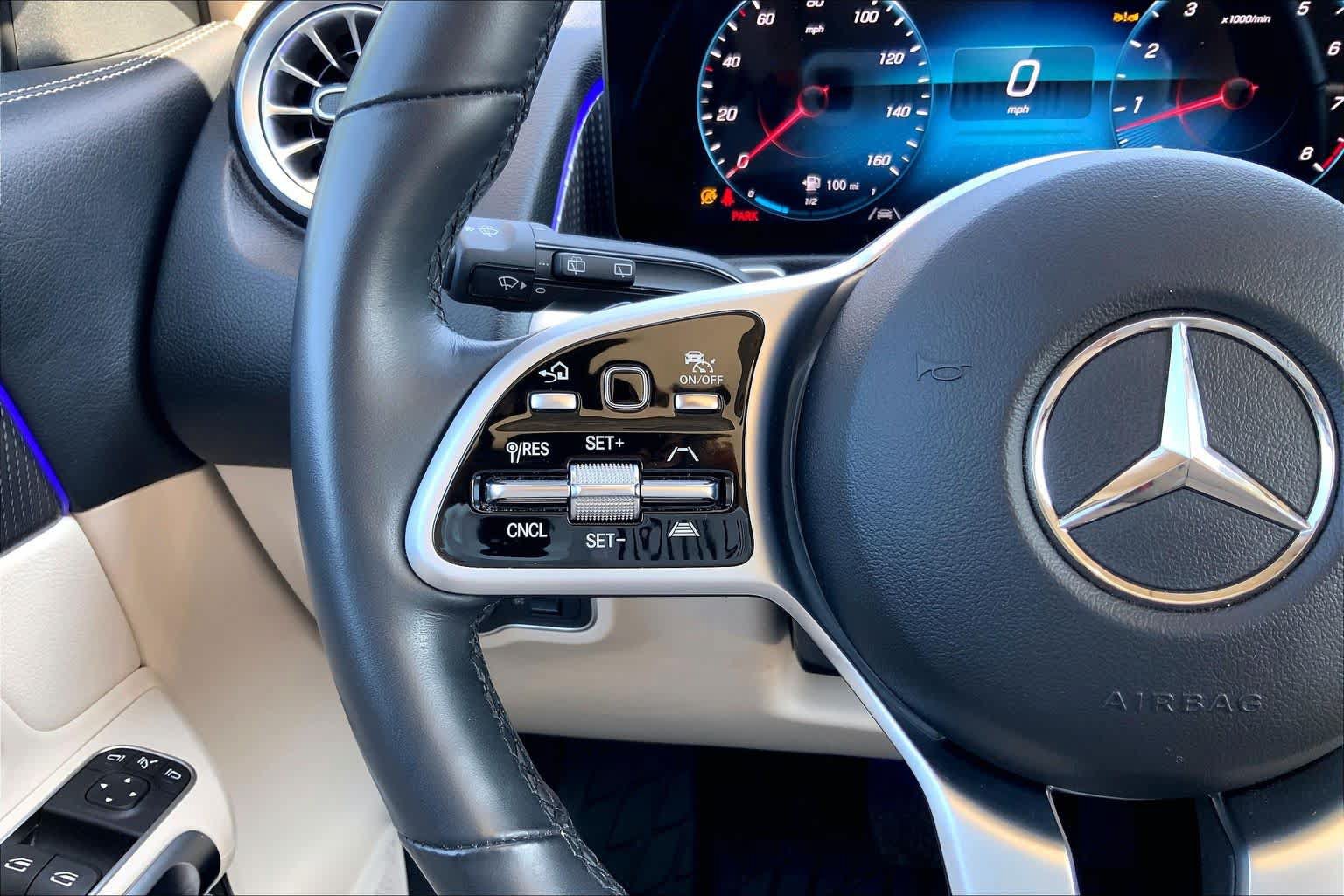Certified 2022 Mercedes-Benz GLB 250 4MATIC image 24