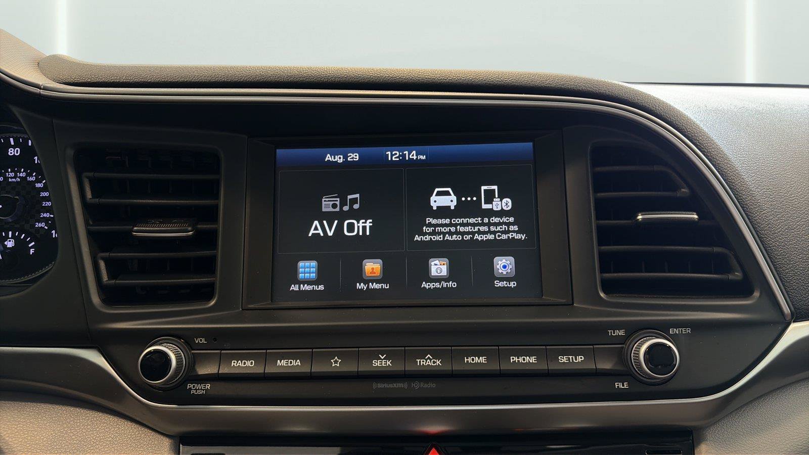 Used 2020 Hyundai Elantra SEL FWD image 18