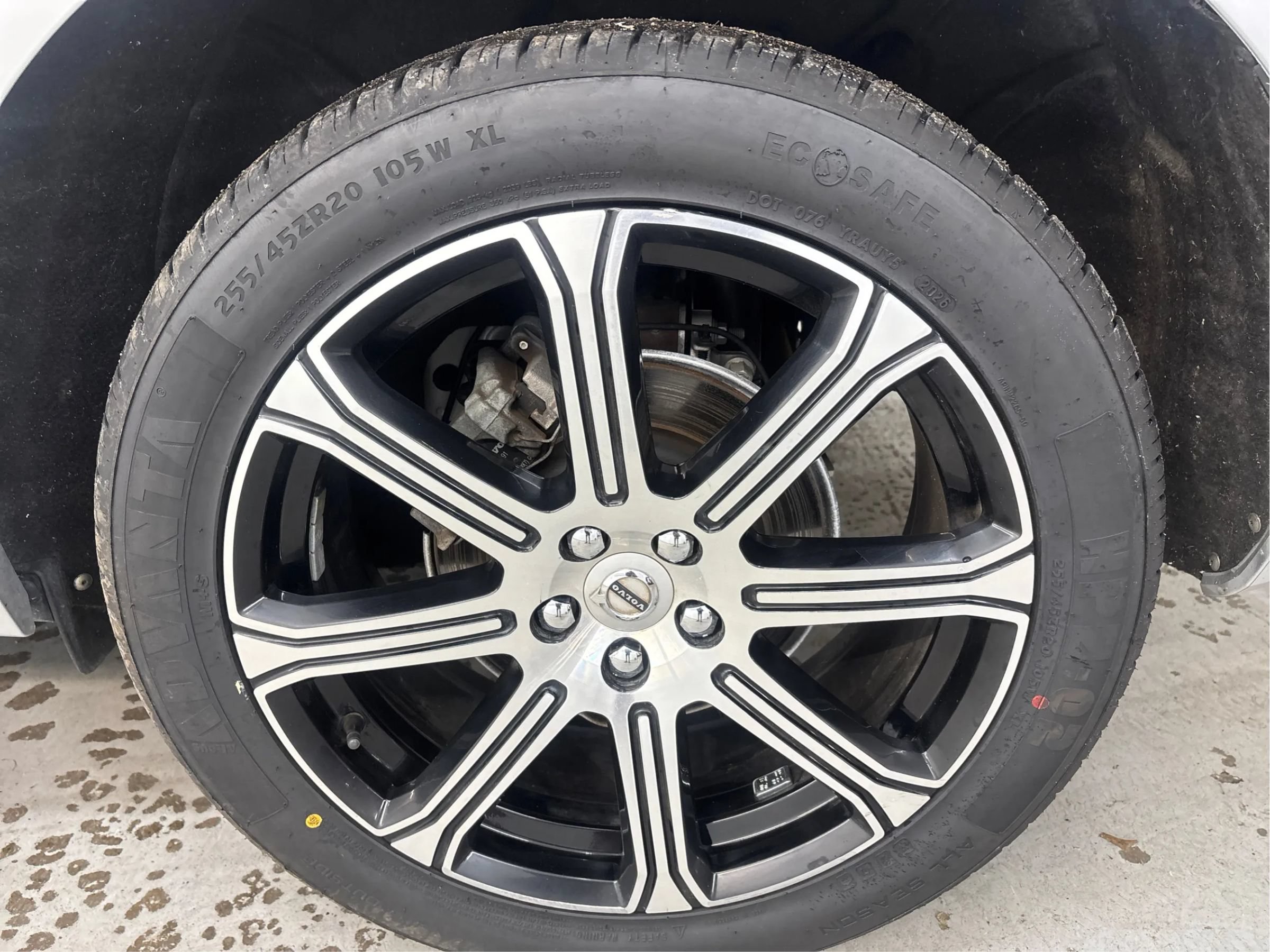 Used 2021 Volvo XC60 T5 Inscription w/ Protection Package AWD/4WD image 29