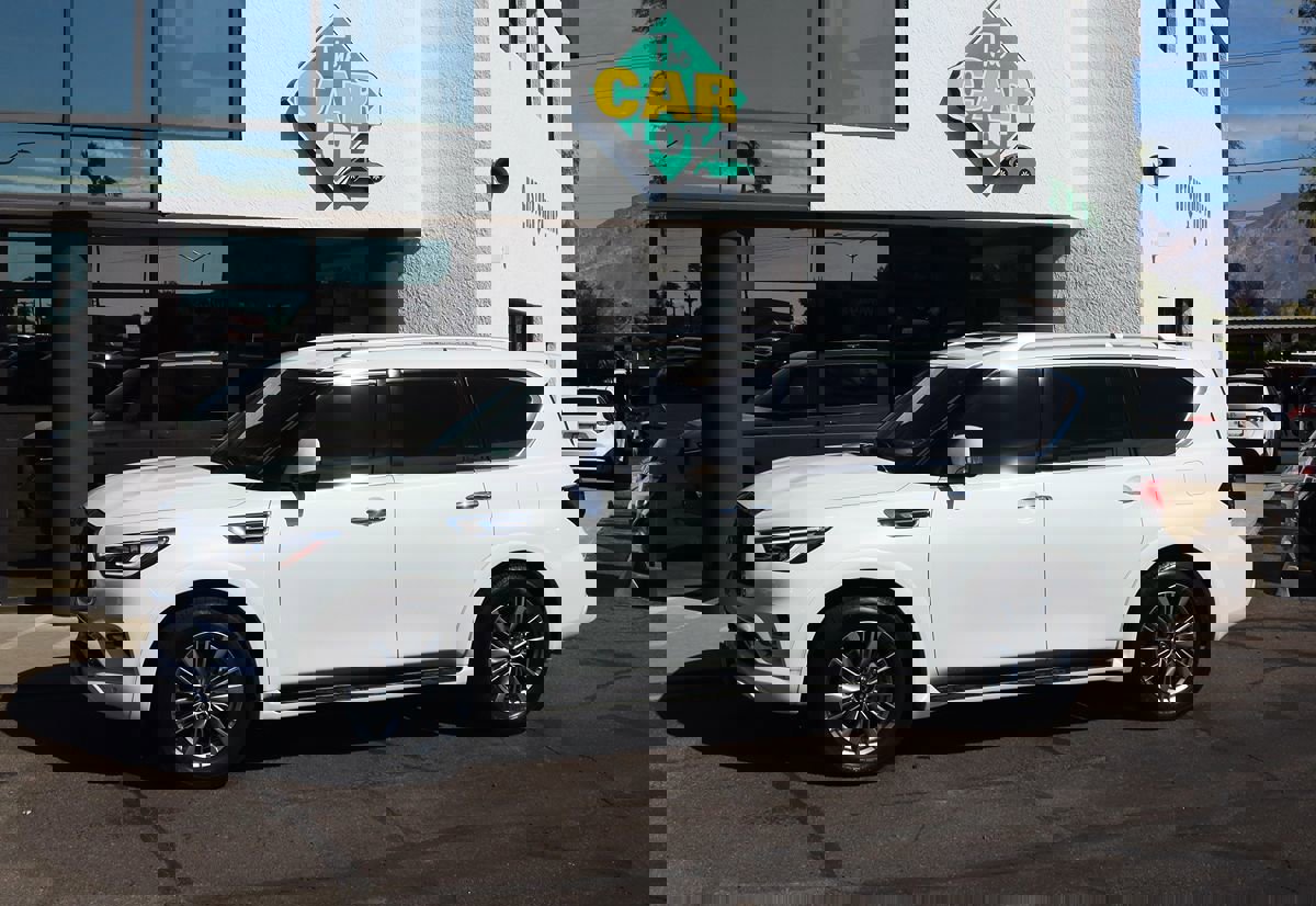 Used 2022 INFINITI QX80 Luxe w/ All-Season Package image 7