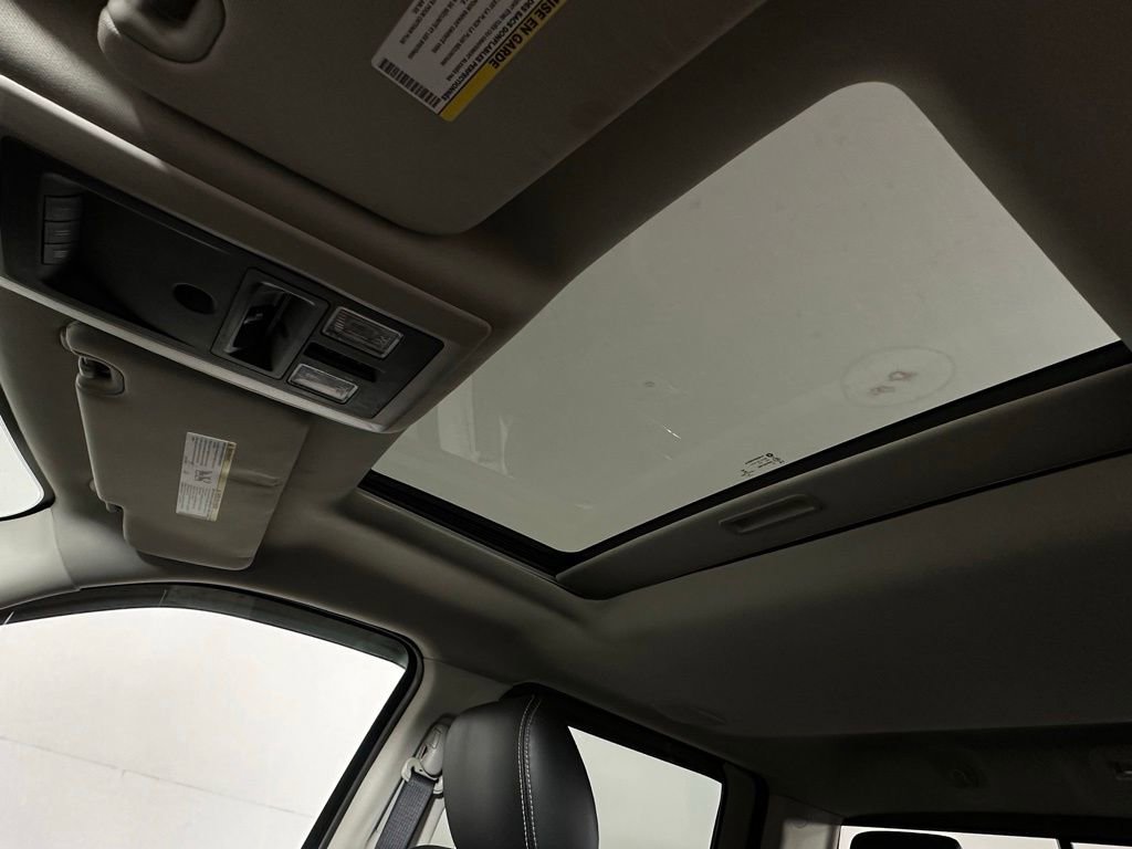 Used 2015 RAM 1500 Laramie image 21