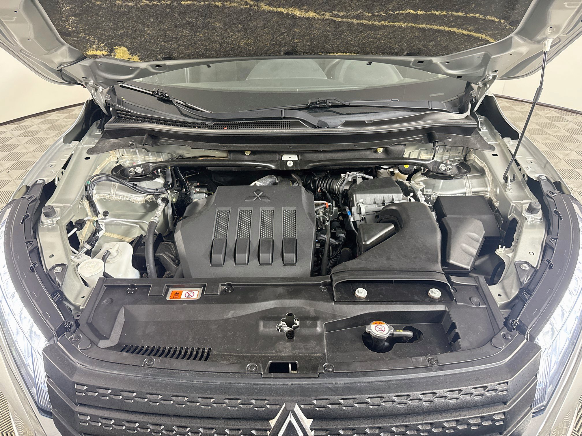 Used 2022 Mitsubishi Eclipse Cross ES AWD/4WD image 38
