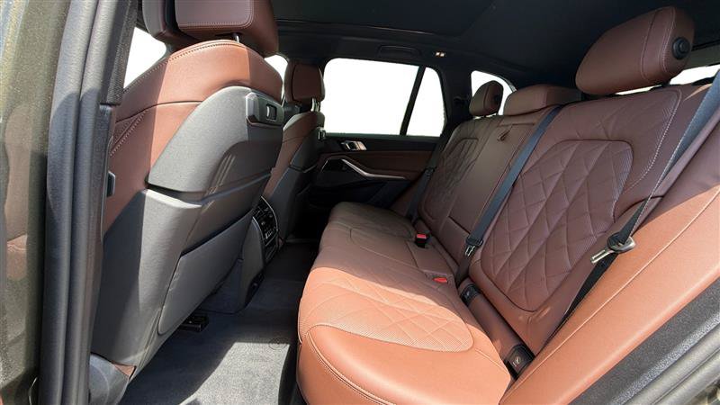 Used 2026 BMW X5 xDrive50e AWD/4WD image 16