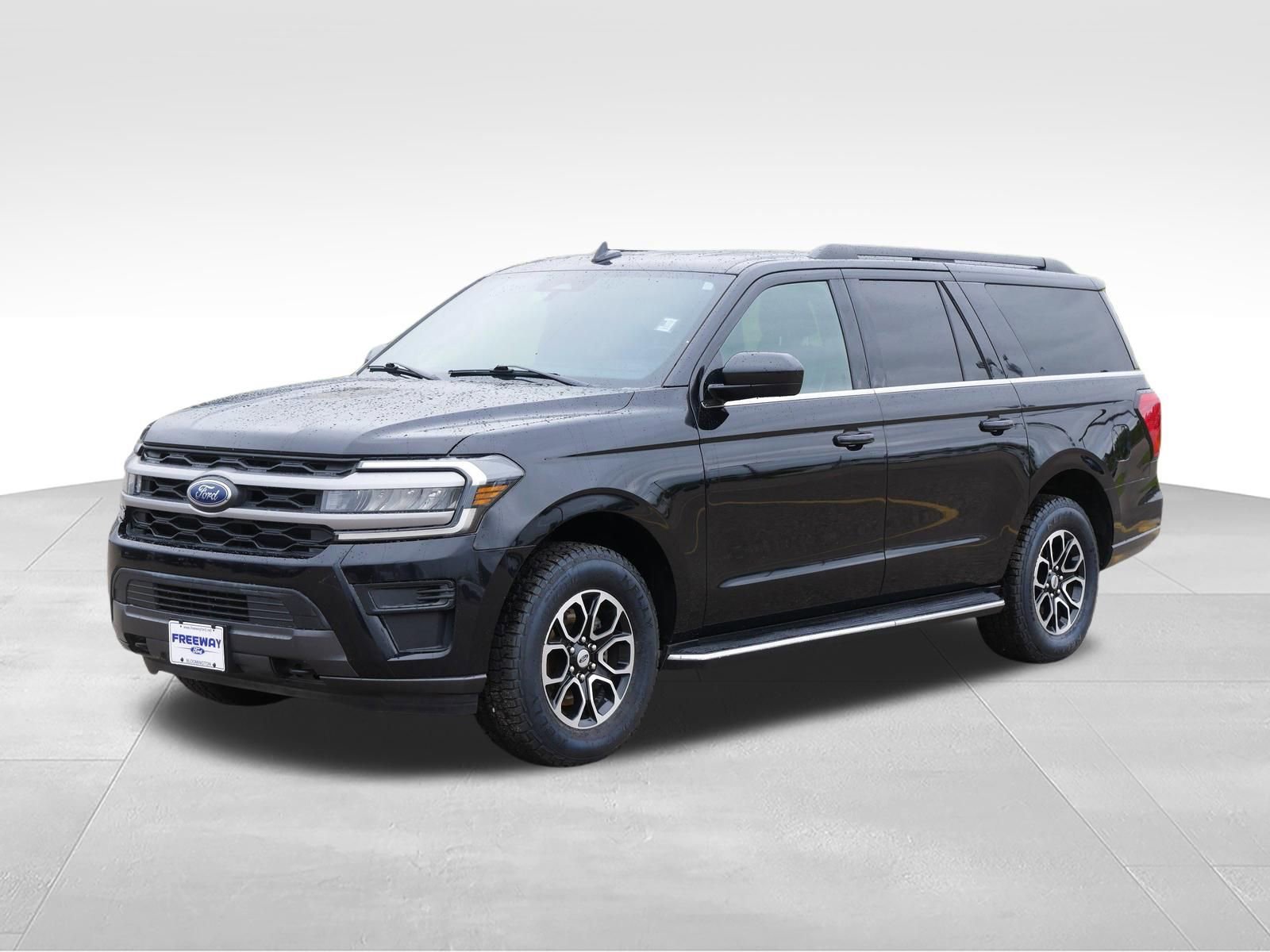 Used 2022 Ford Expedition Max XLT AWD/4WD image 1