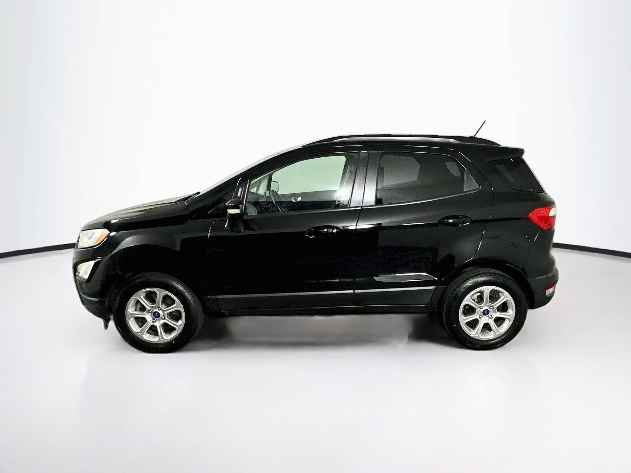 Used 2018 Ford EcoSport SE w/ SE Convenience Package FWD image 4