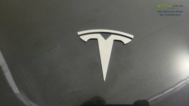 Used 2025 Tesla Model Y Long Range RWD image 33
