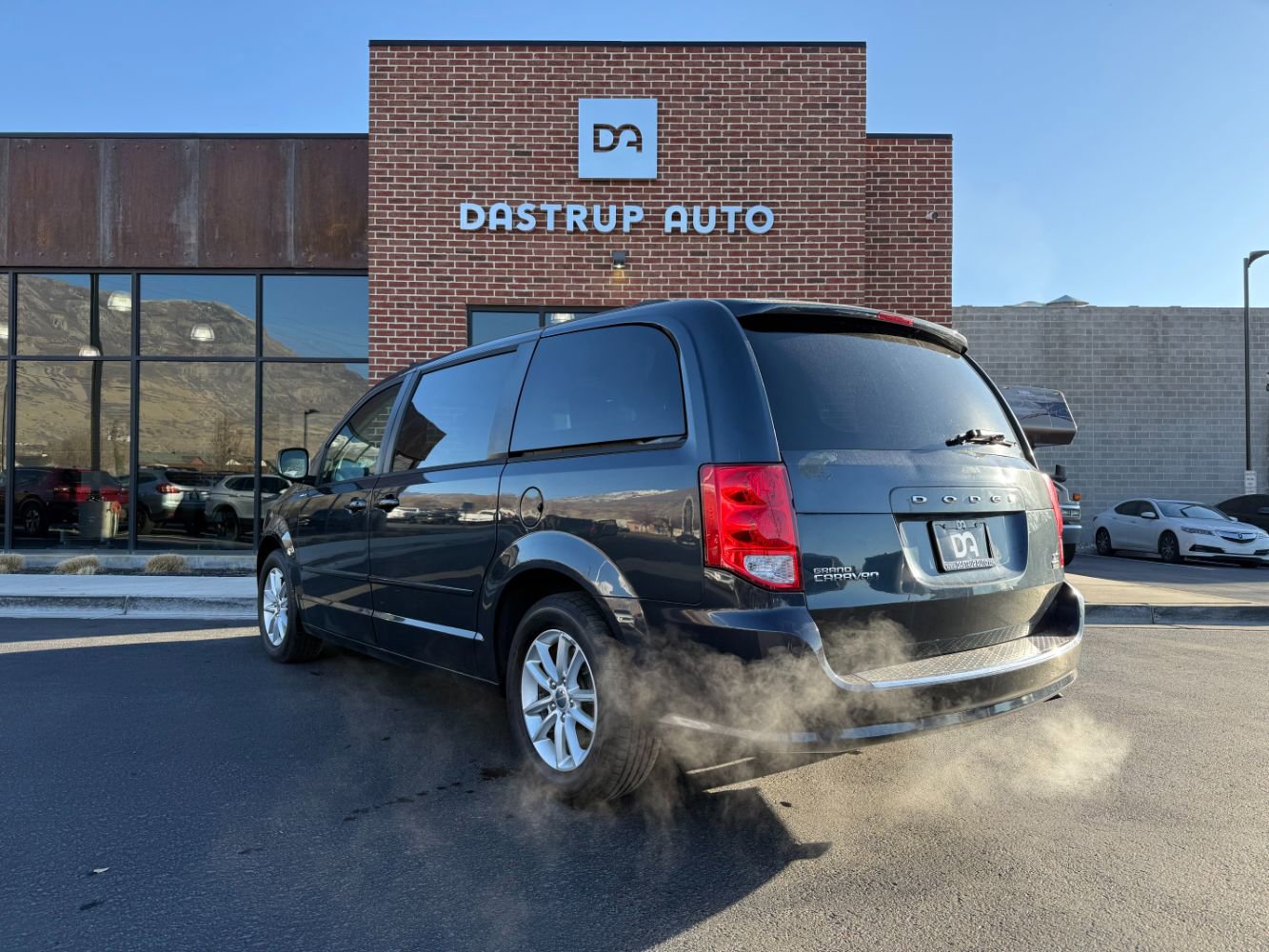 Used 2014 Dodge Grand Caravan SXT image 5