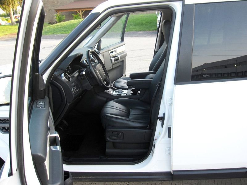 Used 2014 Land Rover LR4 HSE image 19