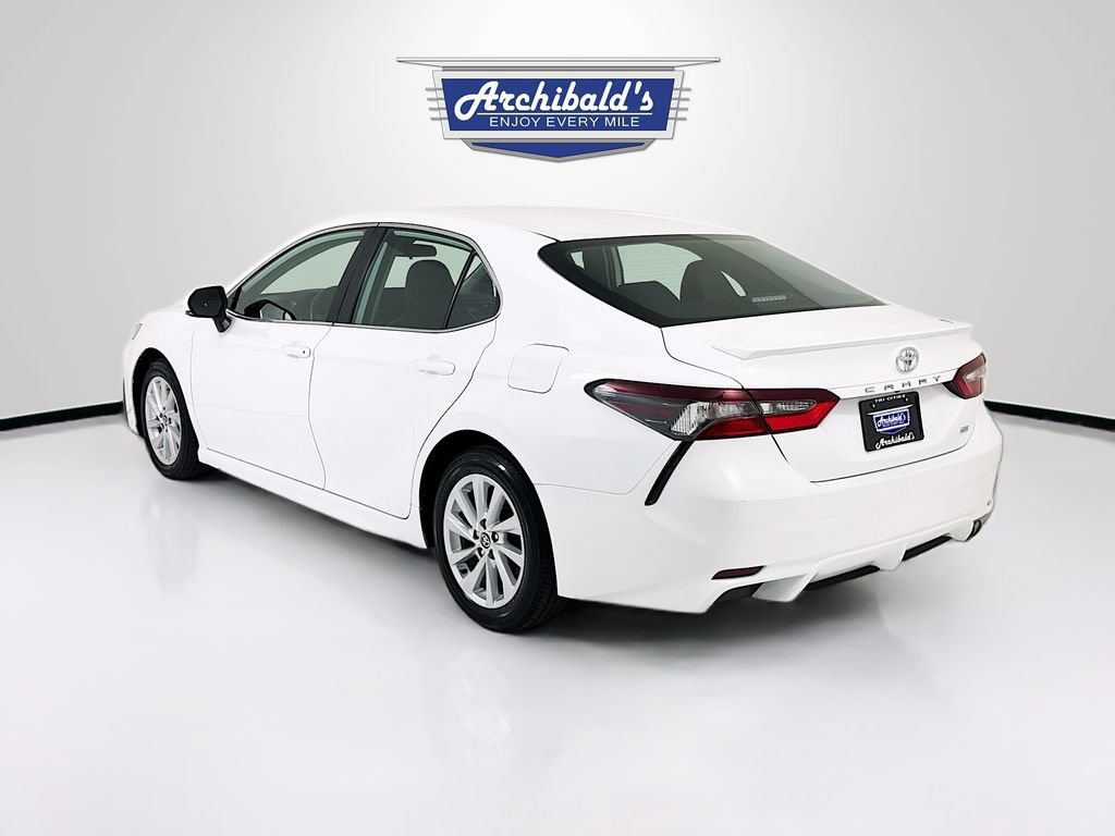 Used 2024 Toyota Camry SE FWD image 5
