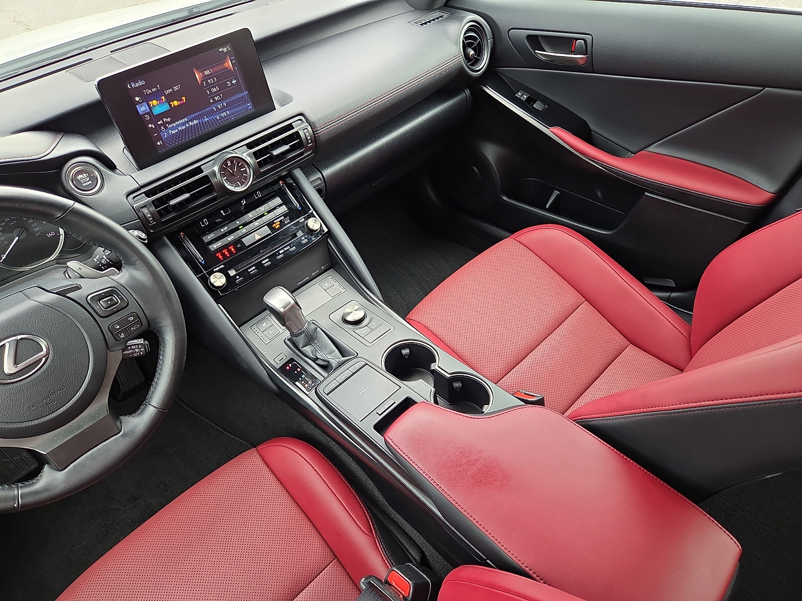 Used 2024 Lexus IS 300 w/ Comfort Package RWD image 12
