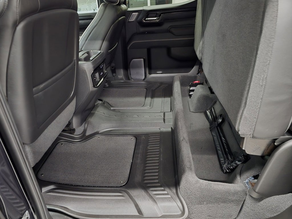 Used 2023 GMC Sierra 1500 AT4X image 34