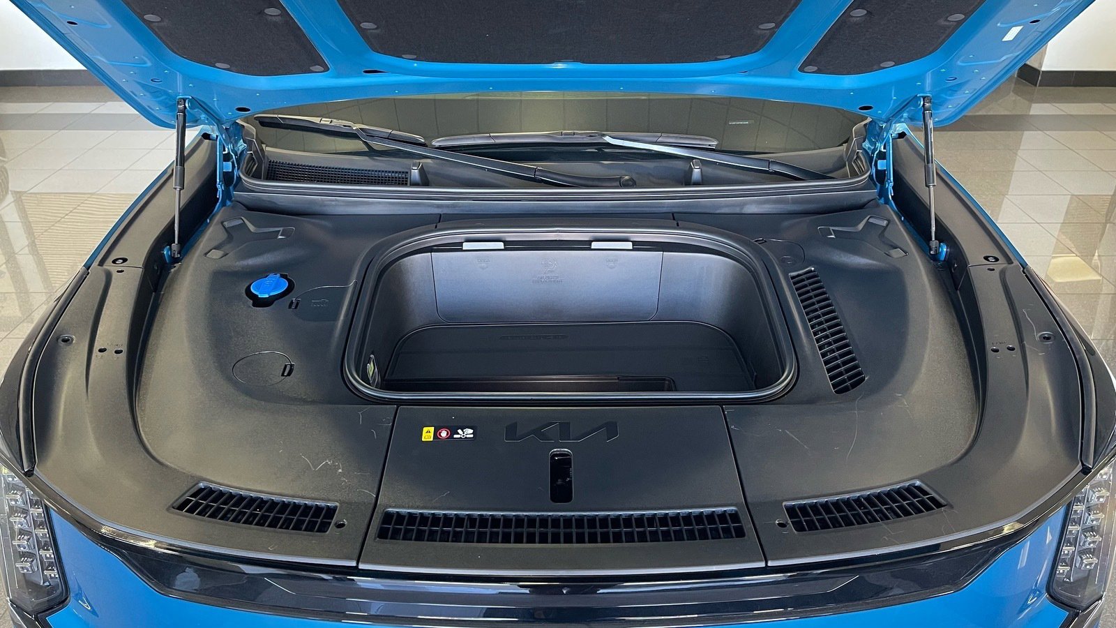 Used 2026 Kia EV9 Land w/ Nightfall Edition Package image 21