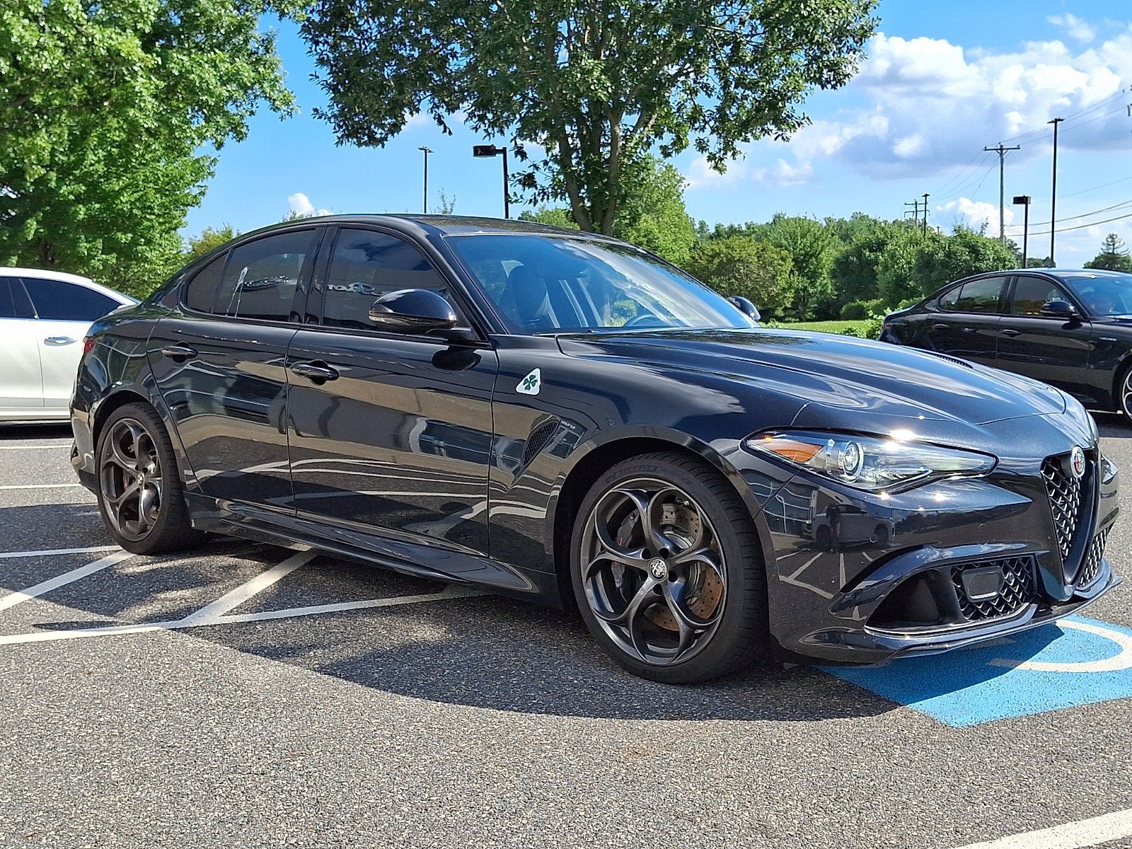 Used 2023 Alfa Romeo Giulia Quadrifoglio RWD image 3