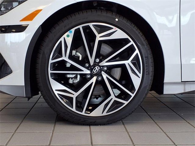 New 2025 Hyundai Ioniq 6 SEL image 14